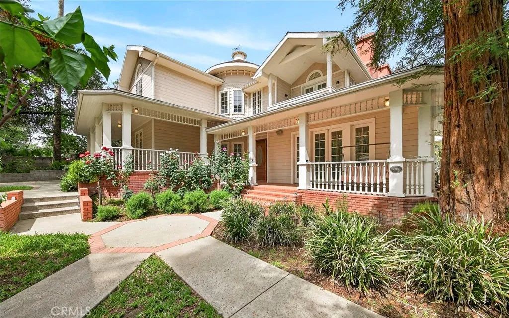 465 W Highland Avenue, Sierra Madre, CA 91024