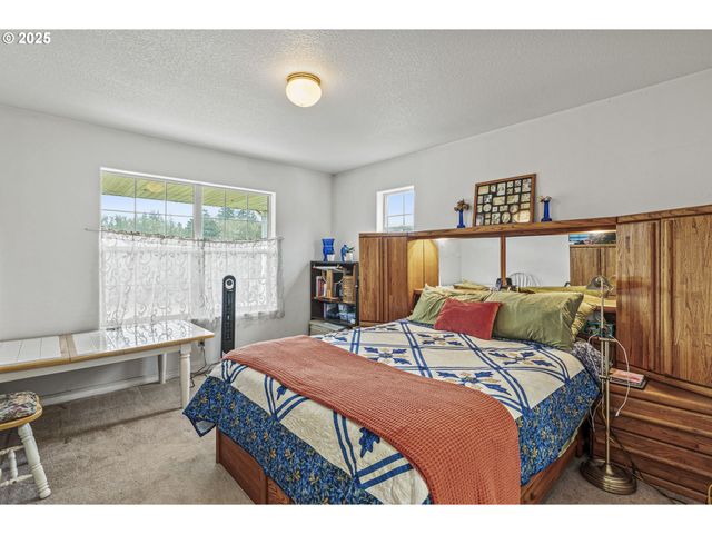 1707 Nw 354TH St, La Center, WA 98629