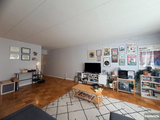 25 Jefferson Street 3E, Hackensack, NJ 07601