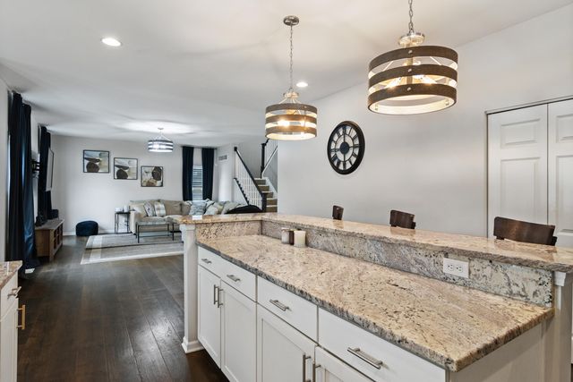 2113 W 132nd Place, Crown Point, IN 46307