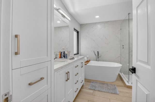 7613 Lexington Club Boulevard B, Delray Beach, FL 33446