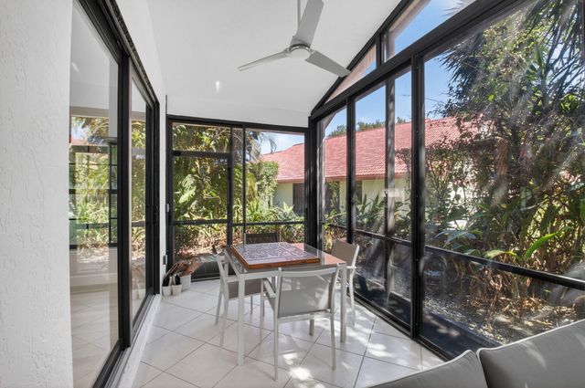 7613 Lexington Club Boulevard B, Delray Beach, FL 33446