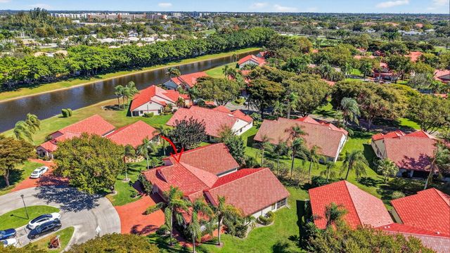 7613 Lexington Club Boulevard B, Delray Beach, FL 33446