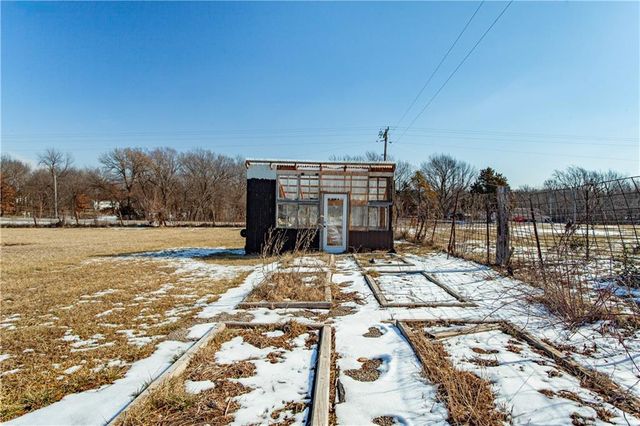 68 SW Missouri 131 Highway, Holden, MO 64040