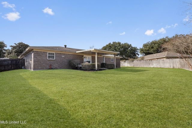 2422 Regency Drive, Biloxi, MS 39532