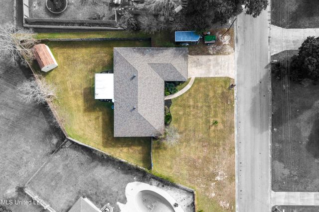 2422 Regency Drive, Biloxi, MS 39532