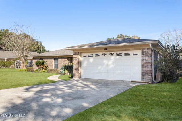 2422 Regency Drive, Biloxi, MS 39532