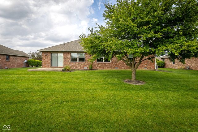 1025 Woodridge, Brownsburg, IN 46112