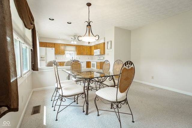 1025 Woodridge, Brownsburg, IN 46112