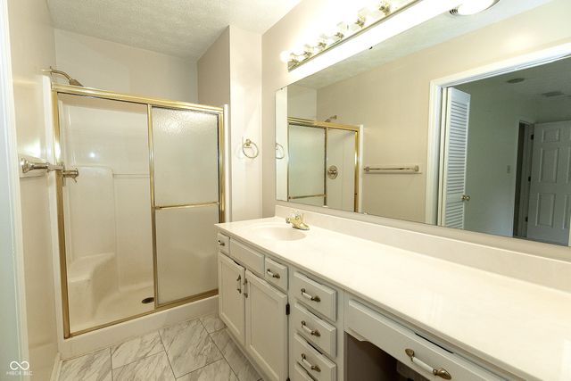 1025 Woodridge, Brownsburg, IN 46112