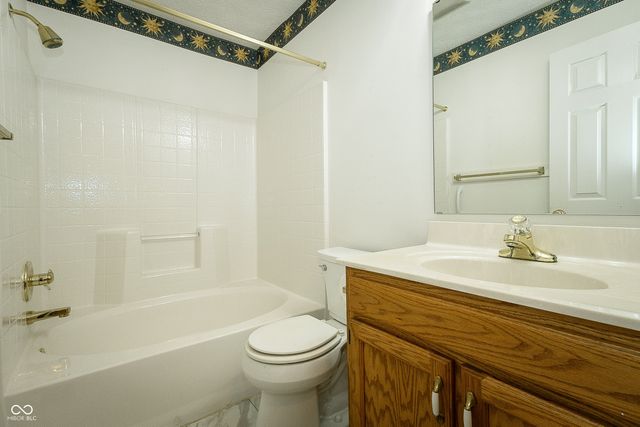 1025 Woodridge, Brownsburg, IN 46112