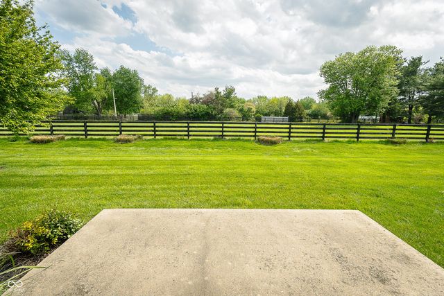 1025 Woodridge, Brownsburg, IN 46112