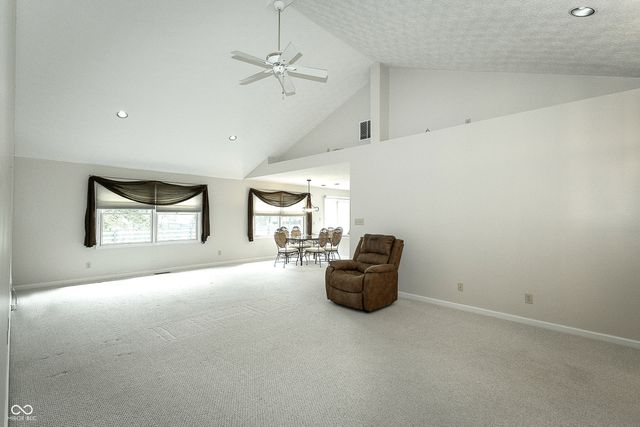 1025 Woodridge, Brownsburg, IN 46112