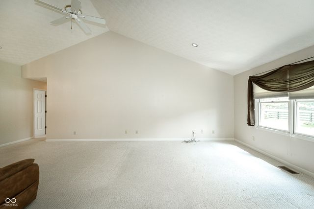 1025 Woodridge, Brownsburg, IN 46112