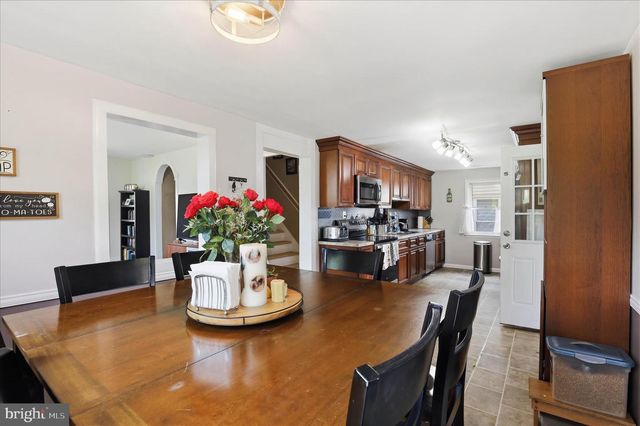 22 S 4TH ST, Denver, PA 17517