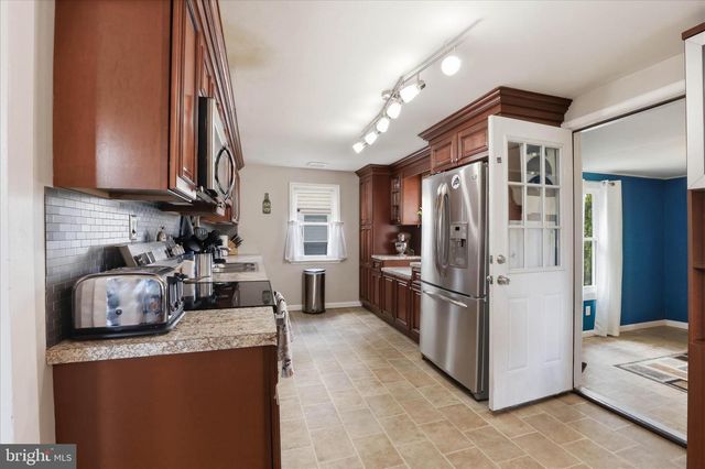 22 S 4TH ST, Denver, PA 17517