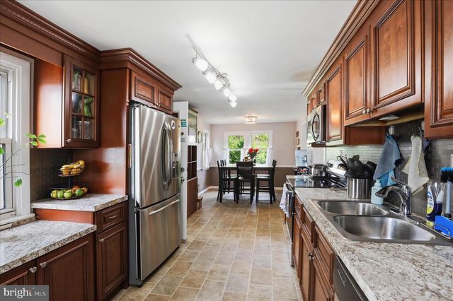 22 S 4TH ST, Denver, PA 17517
