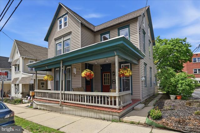 22 S 4TH ST, Denver, PA 17517