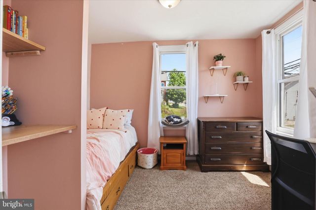 22 S 4TH ST, Denver, PA 17517