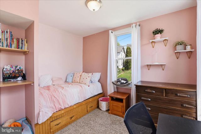 22 S 4TH ST, Denver, PA 17517