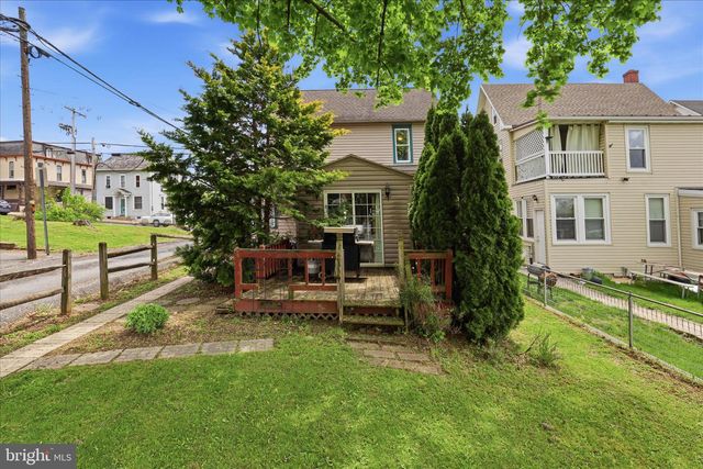 22 S 4TH ST, Denver, PA 17517