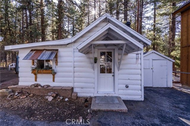 758 Elm Street, Big Bear Lake, CA 92315