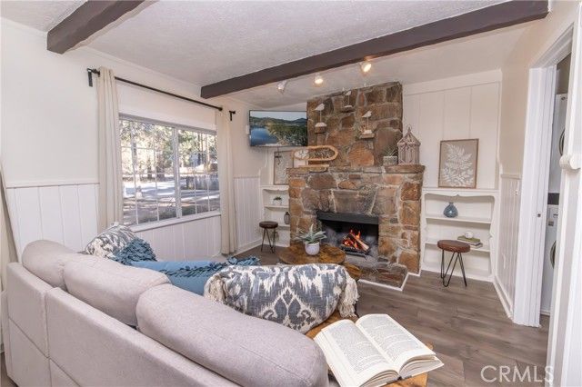 758 Elm Street, Big Bear Lake, CA 92315