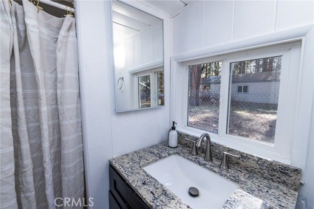 758 Elm Street, Big Bear Lake, CA 92315