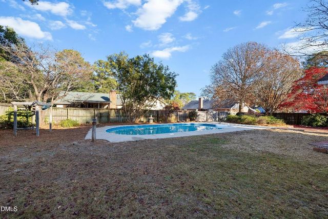 3622 Thorndike Drive, Fayetteville, NC 28311