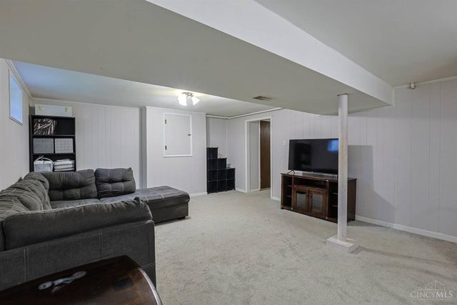 9168 Orangewood Drive, Colerain Twp, OH 45231