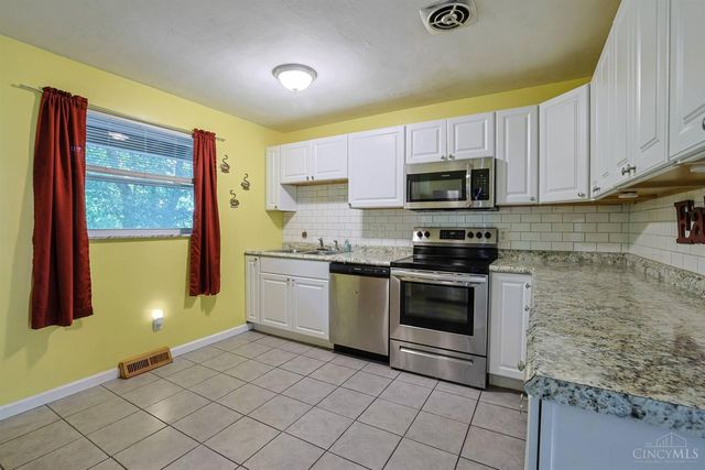 9168 Orangewood Drive, Colerain Twp, OH 45231