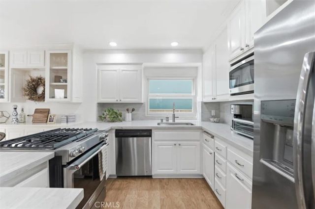 1924 Loma Drive, Hermosa Beach, CA 90254