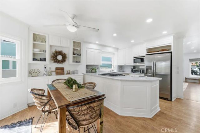 1924 Loma Drive, Hermosa Beach, CA 90254