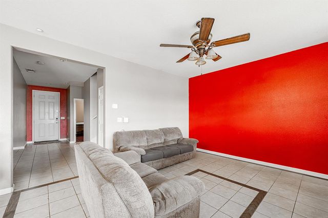 5368 E Tower Avenue, Fresno, CA 93725