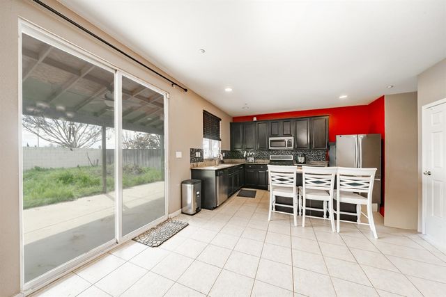 5368 E Tower Avenue, Fresno, CA 93725