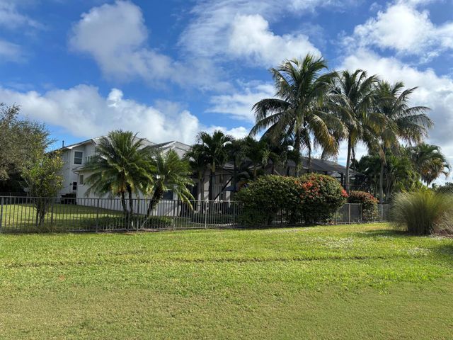 182 Rosalia Court, Jupiter, FL 33478