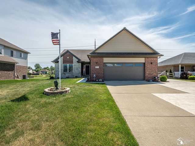 5019 Skylark Drive, Monroe, MI 48161