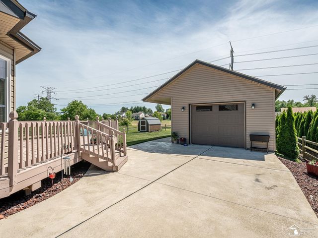 5019 Skylark Drive, Monroe, MI 48161