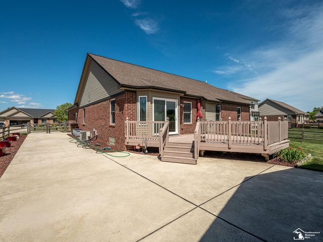 5019 Skylark Drive, Monroe, MI 48161