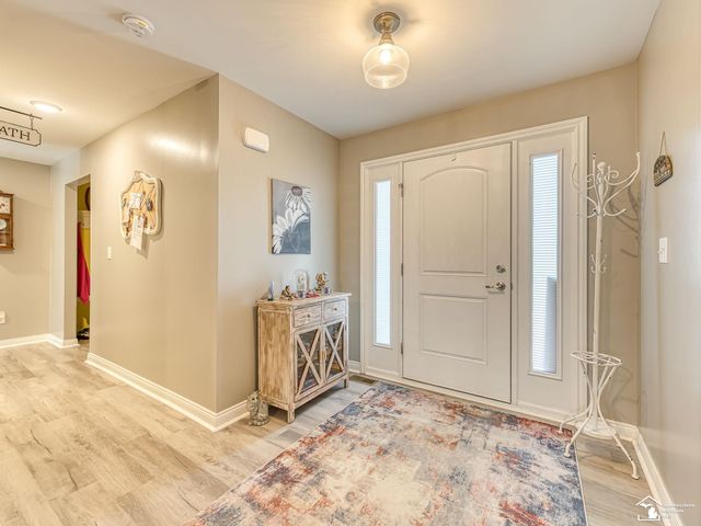 5019 Skylark Drive, Monroe, MI 48161