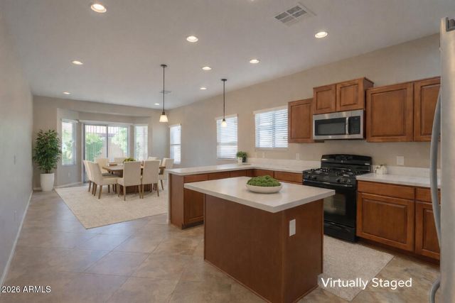 203 S LA AMADOR Trail, Casa Grande, AZ 85194