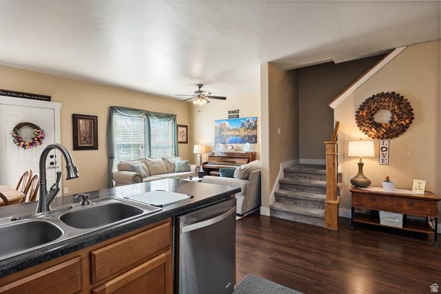 1464 N LA PALMA PL, Saratoga Springs, UT 84045