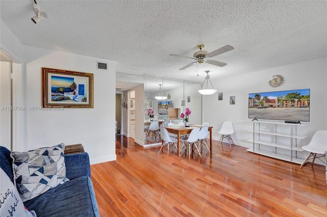 8260 SW 24th Street 6210, North Lauderdale, FL 33068