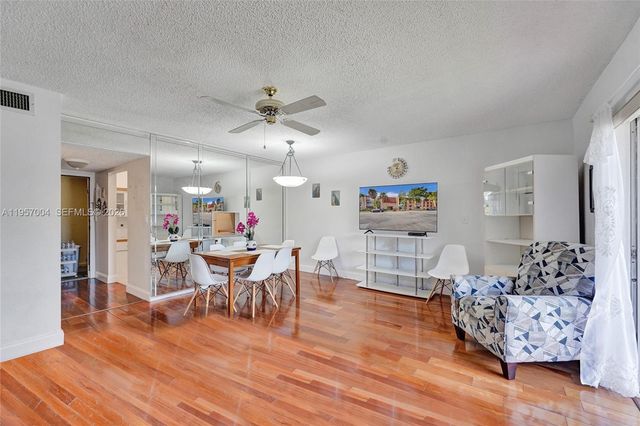 8260 SW 24th Street 6210, North Lauderdale, FL 33068