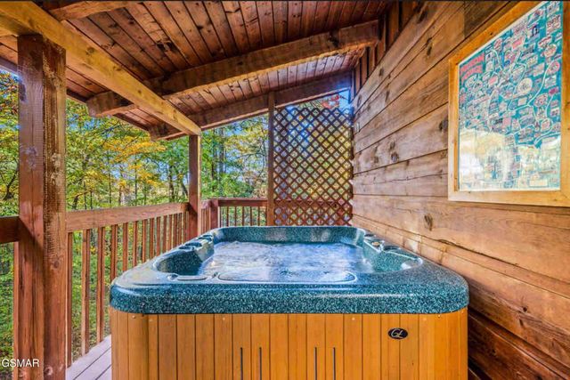 3289 Twin Mountain Way, Pigeon Forge, TN 37863