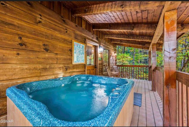 3289 Twin Mountain Way, Pigeon Forge, TN 37863