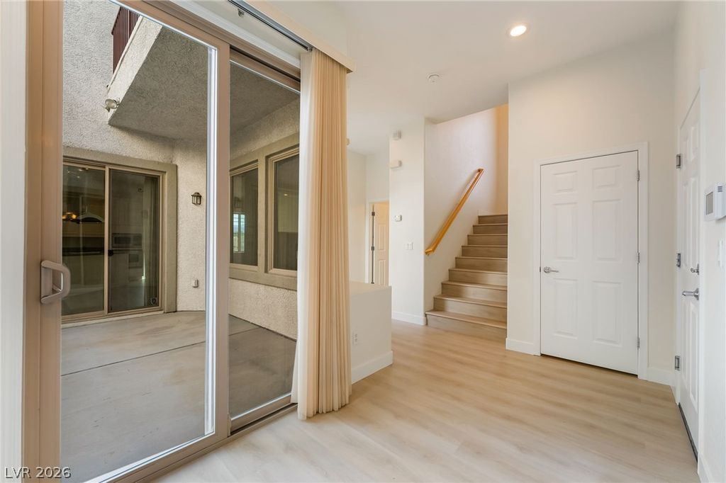 9157 Tudor Park Place, Las Vegas, NV 89145 — photo 5