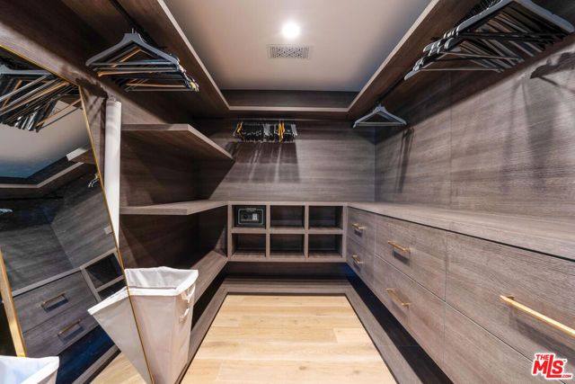 6721 Drexel Avenue, Los Angeles, CA 90048