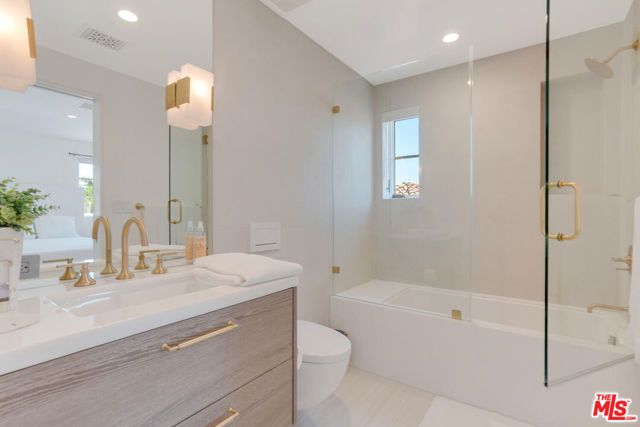 6721 Drexel Avenue, Los Angeles, CA 90048