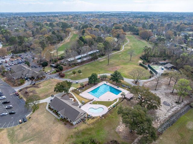 27 Fitzroy Drive, Charleston, SC 29414